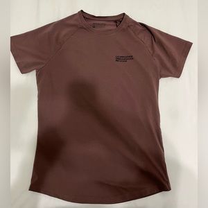 Burgundy medium Alphalete tshirt